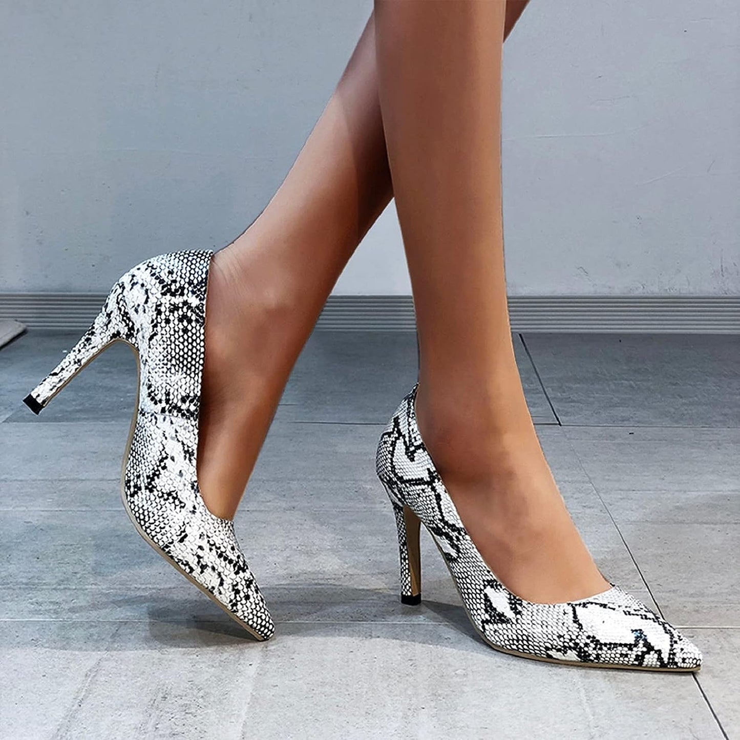 Women Chic Closed Pointed Toe Slip on Stilettos Mid Heel Pumps Fashion Snakeskin Print Slip on Dress Pump Shoes